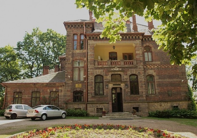 Dwor zelenskich w Grodkowicach