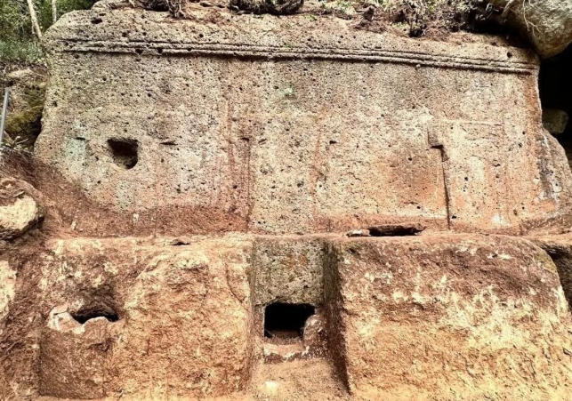 monumentalny grobowiec Etrusków