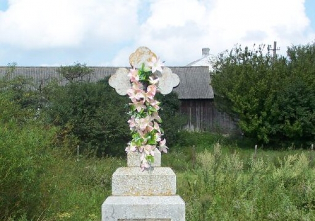 Pomnik w Palikrowach