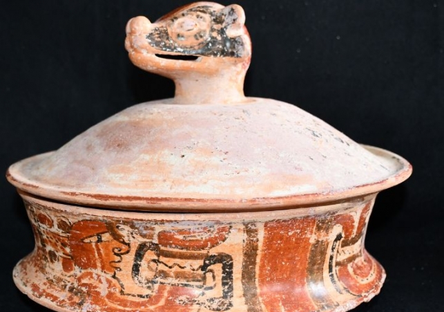 grobowiec krola majow